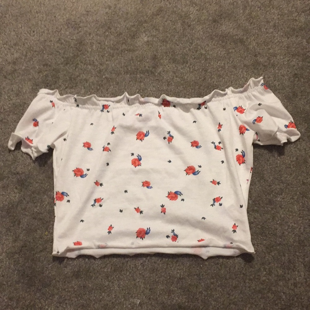 Off the shoulder crop top!